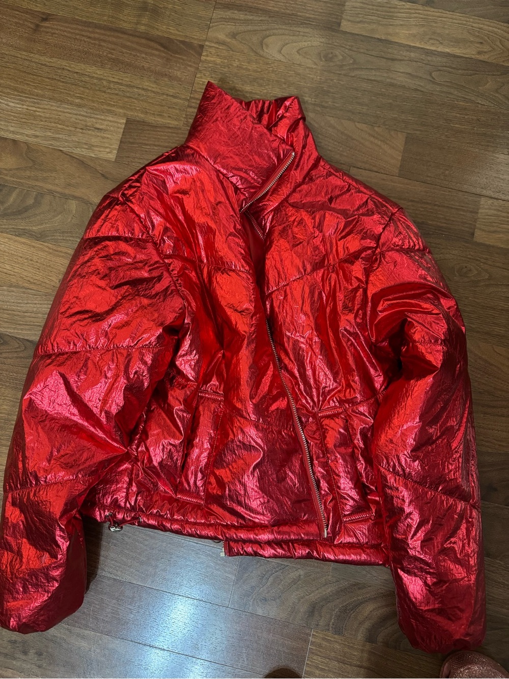 Metallic Red Cropped Puffer Jacket with Stand Collar